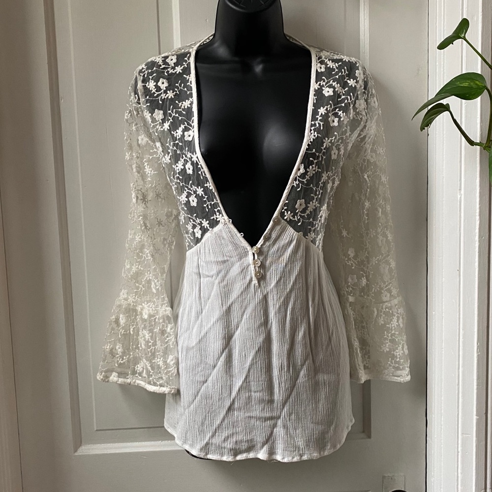 Vintage Off White Blouse by Pol 🍂